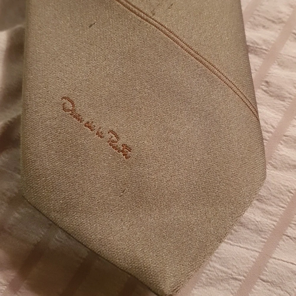 Vtg Men's Designer Oscar De La Rents Necktie